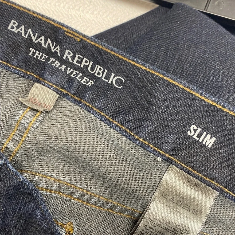 Banana Republic Traveler Slim Dark Wash Jeans 32x30 Stretch Very Dark Blue